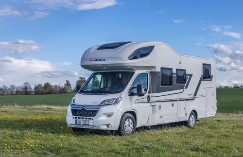 Adria Coral XL 660 SL