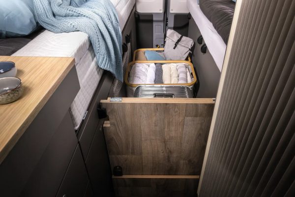 LMC van 5